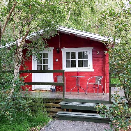 Bakkakot 2 - Cozy Cabins In The Woods Акурейри Экстерьер фото