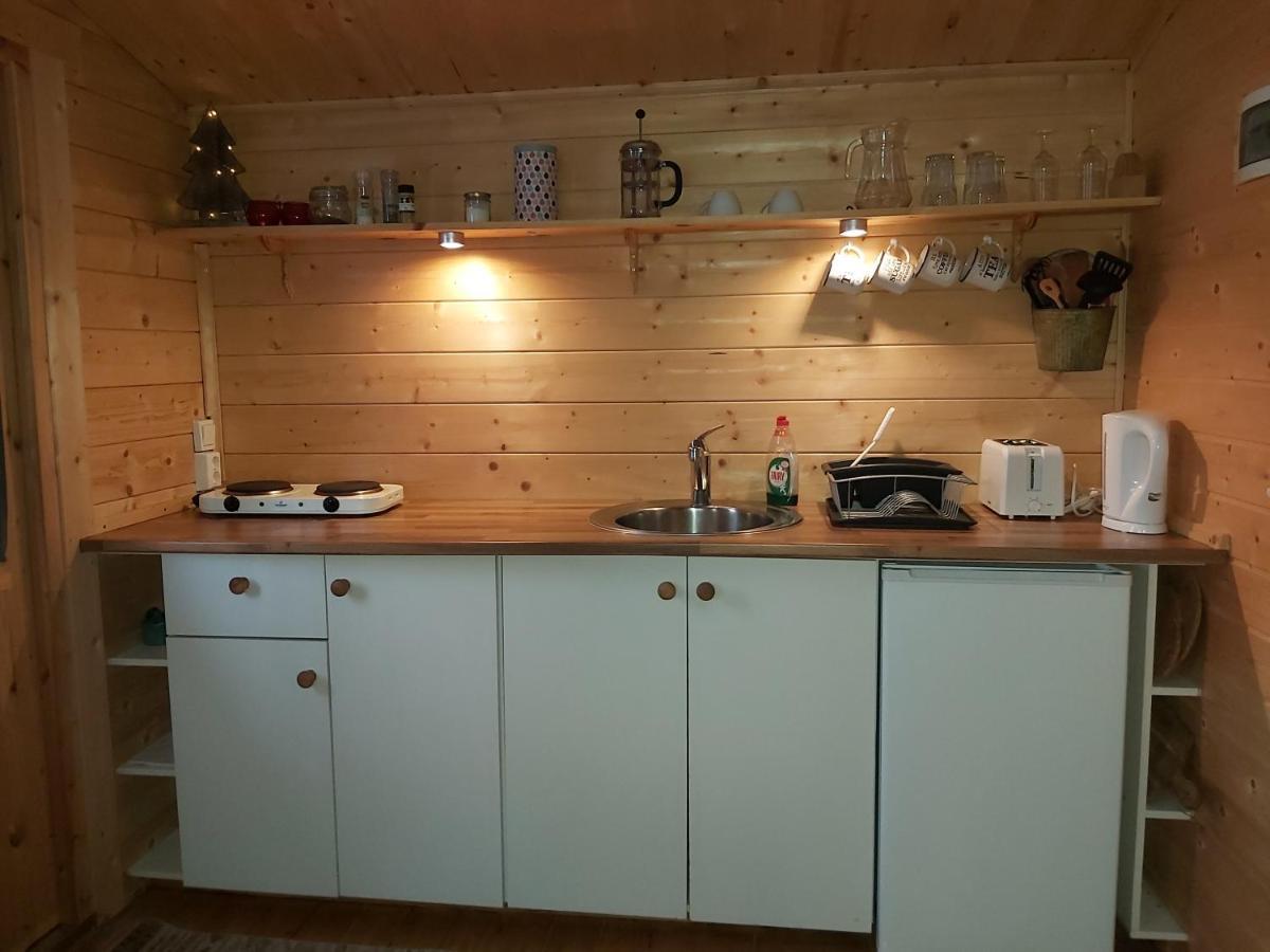 Bakkakot 2 - Cozy Cabins In The Woods Акурейри Экстерьер фото