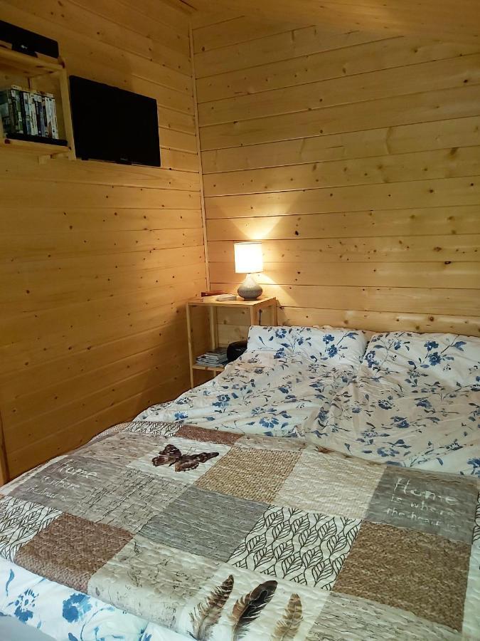 Bakkakot 2 - Cozy Cabins In The Woods Акурейри Экстерьер фото