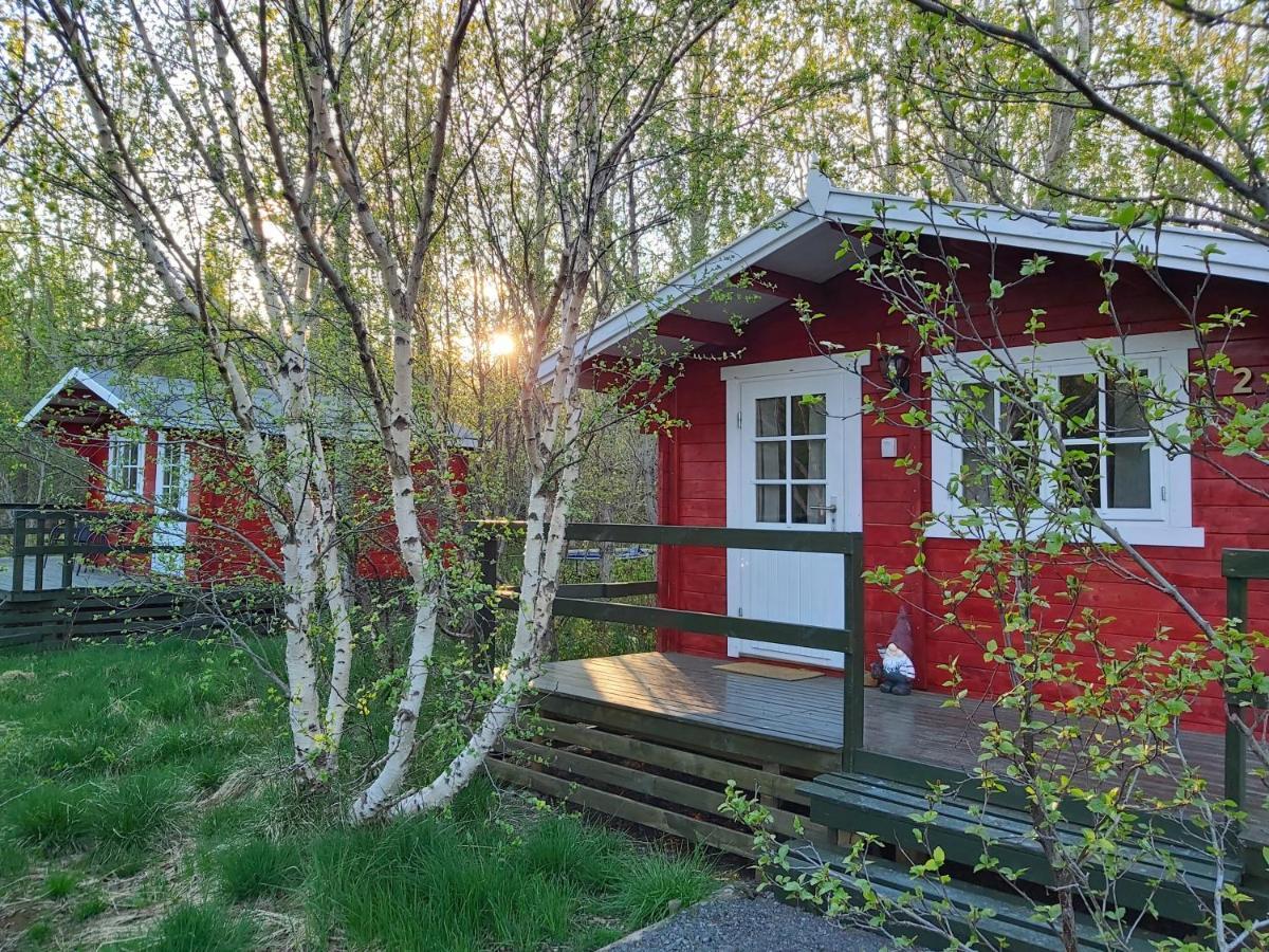 Bakkakot 2 - Cozy Cabins In The Woods Акурейри Экстерьер фото